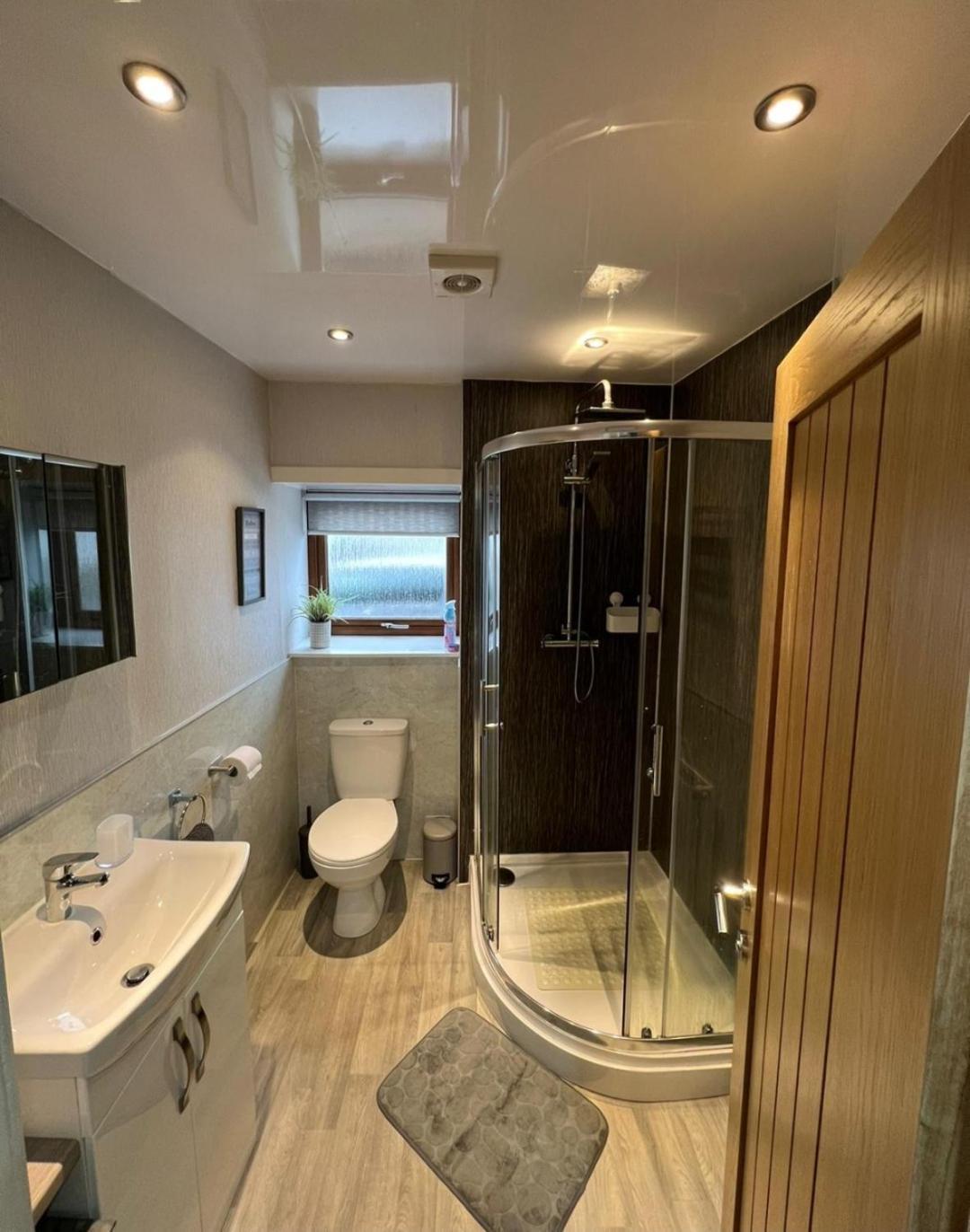 5 Riverside Place Thurso. 2 Bed, 2 Bathrooms. Exterior foto